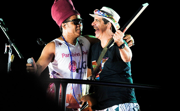 Carlinhos Brown e Durvalino em Praia do Forte
