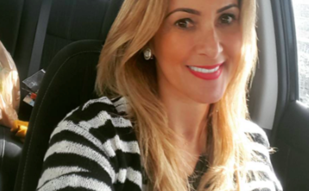 Claudia Belfort de volta...