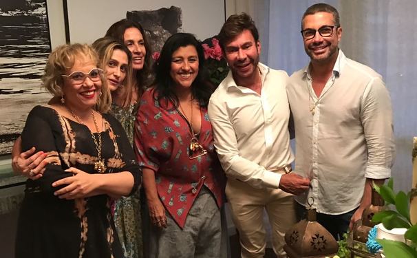 Carlinhos Rodeiro agitando os cariocas