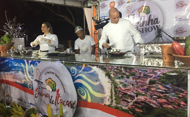 Aula show marca abertura do Festival Gastronômico Sabores de Itacaré
