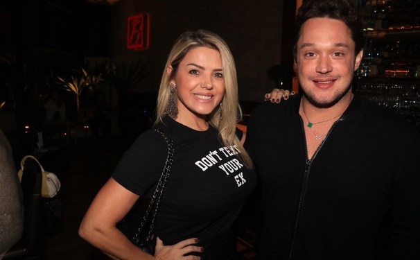  Mari Alexandre em happy hour