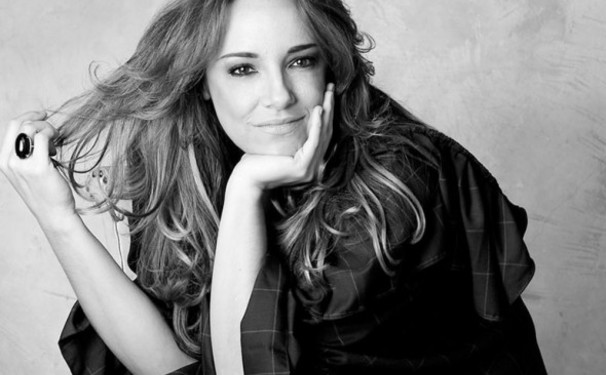 "Ruído Branco" de Ana Carolina 