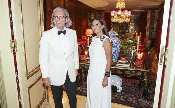 Festa de fim de ano na casa de Jorge Elias