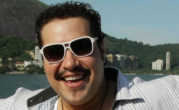 Tiago Abravanel  vai desfilar nas ruas de São Paulo