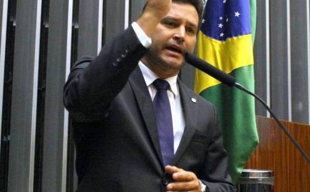 Ministro Maurício Lessa promete melhorias no Aeroporto de Salvador