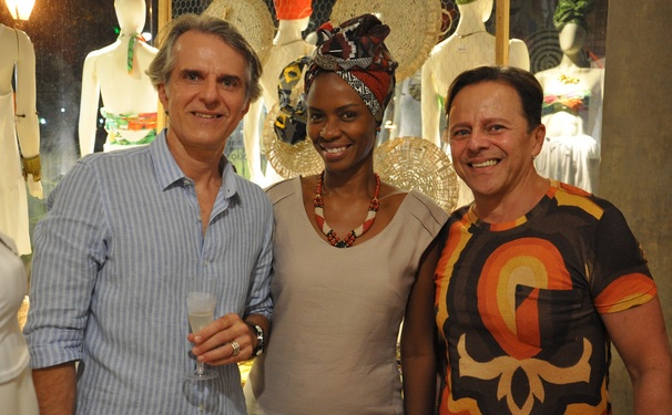 A festança  Cortejo do Forte na Praia do Forte