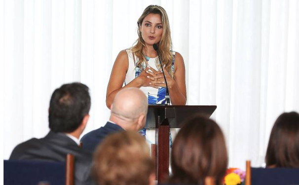 Dia de Stalkear nas redes sociais