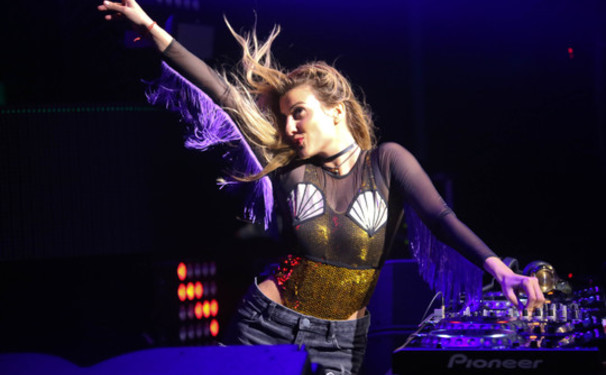 Dia de ver o Camarote Salvador...