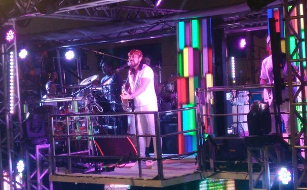 Camaleão agita o Camarote Salvador 