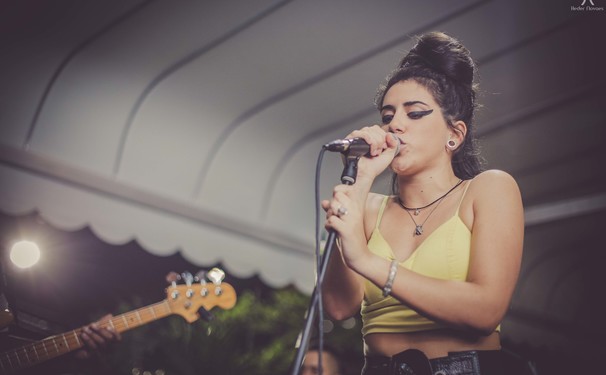 Groove Bar apresenta Amy Reggae House