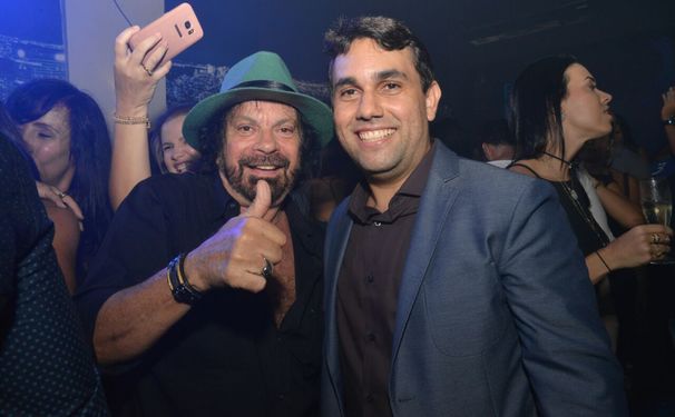 NAUGURAÇÃO DO MOON PUB MOVIMENTOU O RIO VERMELHO 