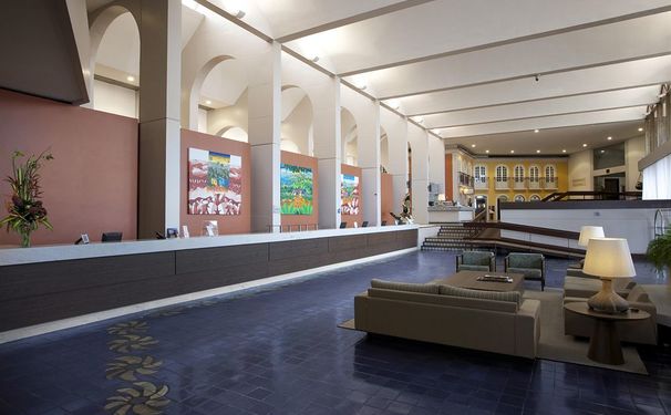 Comida da Tasca Portuguesa no Lobby do Bahia Othon  