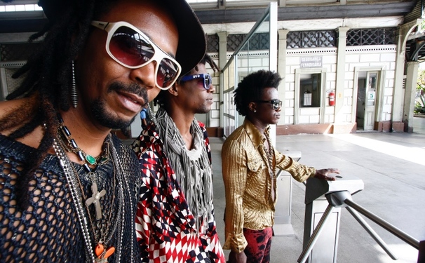 MAMAH SOARES e o grupo COLETIVO DI TAMBOR no "AFRO LATIN"