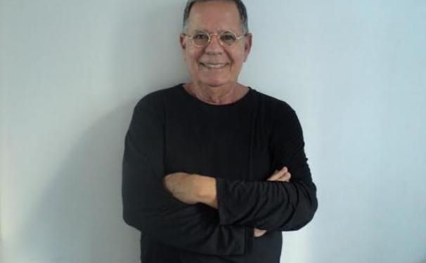 Aldinho Menodoça na Di Mercado da Graça