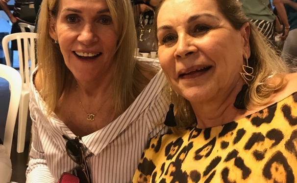 Juçara Teles e Magali Goes no feriado