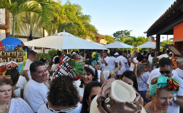 Aviso aos navegantes Foliões do Cortejo do Forte