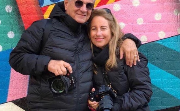 Armando  e Sinisia  viajam juntos descobrindo novos lugares