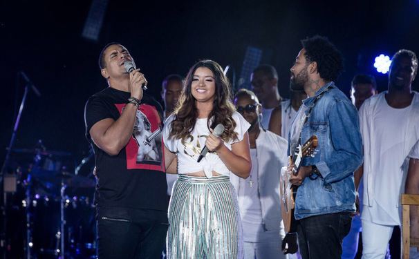 Filho de peixe, peixinho é...Camilly Victória, filha de Xanddy e Carla Perez  é a mais nova cantora da Bahia