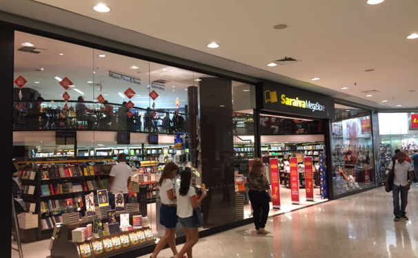 Com o Natal chegando, a Livraria Saraiva do Shopping Barra prepara atividades criativas para entreter a criançada. 