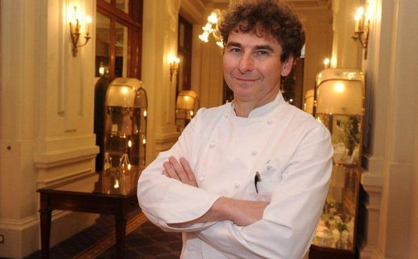 Jantar chiquérrimo na Sala Blanche no Cassino Monte-Carlo