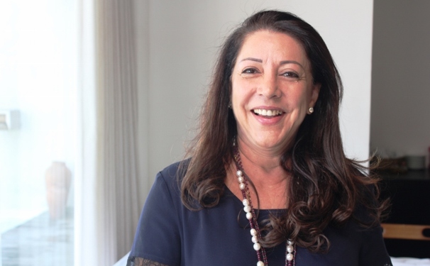 Confraternização no belíssimo apê de Aurora Mendonça 