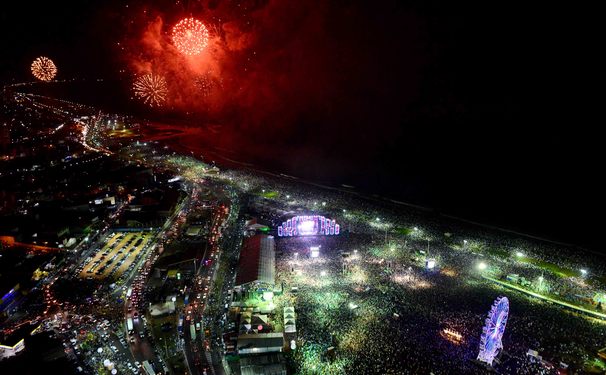 A virada em Salvador. Belíssimos fogos.