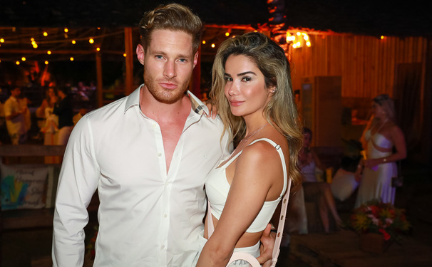 Dia de se ver no site Michelle Marie