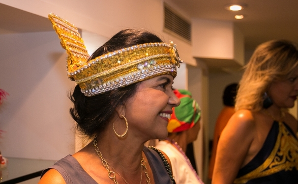 "Quem tem fé vai a pé" antes do café de Ozana Barreto