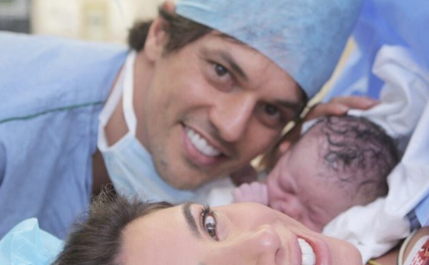 Nasceu a neta de Silvio Santos