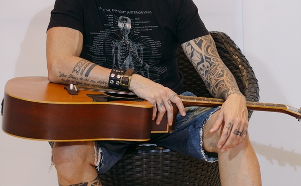 Tuca Fernandes já entrou no ritmo de Carnaval