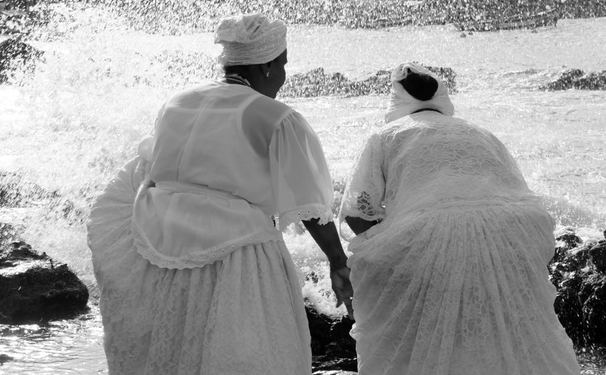Vale a pena conferir a exposição de Carol Dantas e Osmar Gamma