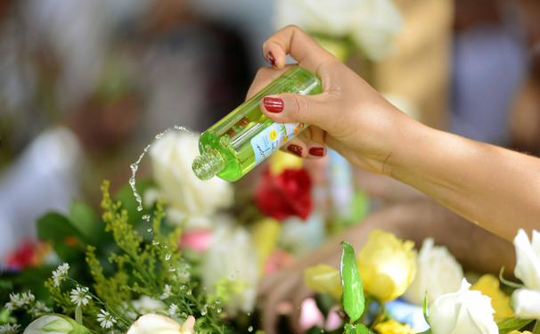 Iemanjá começa a receber presentes nesta quinta (1º)