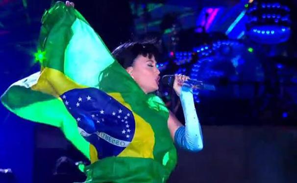 O show da cantora Katy Perry no Brasil está cotadérrimo | Michelle Marie - Navegue com estilo