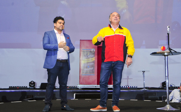 George Ross e Ricardo Bellino compartilham as mais poderosas estratégias e táticas de negociação no evento Mastery em São Paulo
