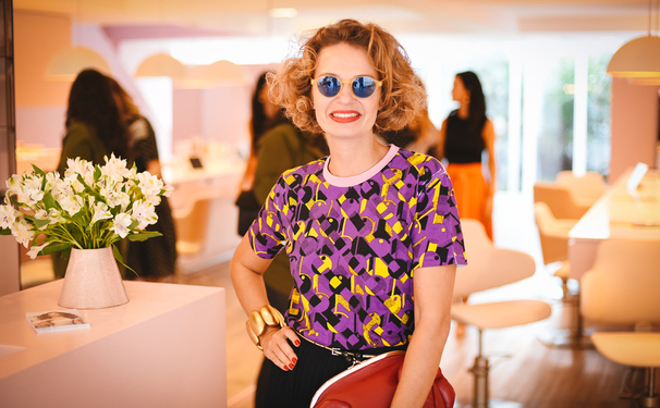 Ucha Meirelles pilotando um "talk" em Salvador