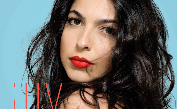 Cantora Illy divulga capa e data de lançamento do seu "Voo longe"  