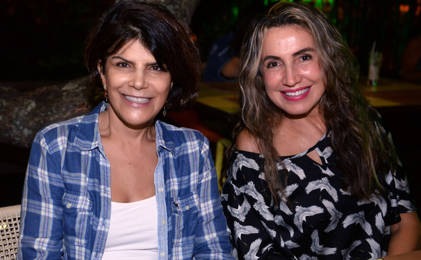  A astróloga paulista Regina Braga no restaurante Lafayette