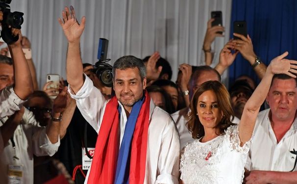 Quem é este  jovem, o  mais novo Presidente do Paraguai?