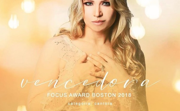 Elaine de Jesus foi vencedora na categoria Cantora do Focus Award Boston 2018