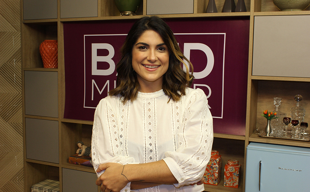 Assuntos do cotidiano vistos pela ótica de mulheres.