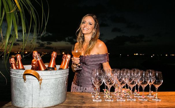 Sandy Najar recebendo a turma jovem e bonita da Bahia