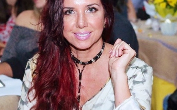 Rejane Martinet trazendo a Personnalité para a Bahia