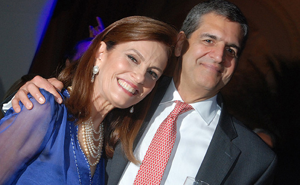 Tina e Carlos Calumby já estão em Salvador 