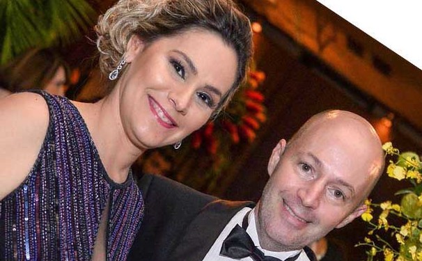 Dia de se ver no site Michelle Marie.