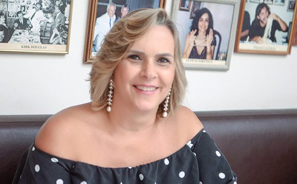 Verinha Luedy organizou mais um almoço beneficente