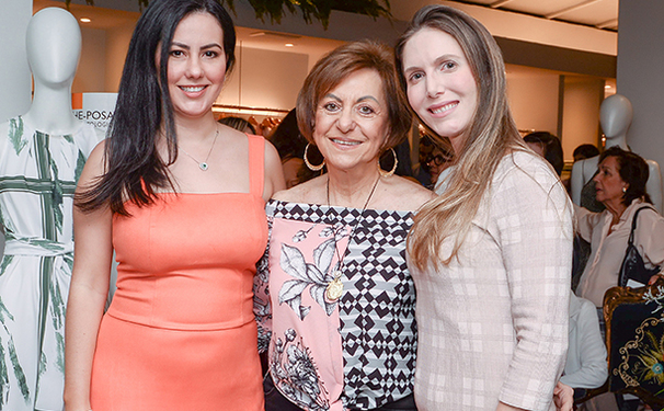 Regina Werkerle recebeu amigos e clientes na Paradoxus