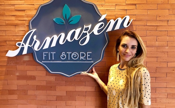 Renata Azi e  Márcio Quintella inaugurando nesta sexta-feira  o restaurante Della Terra Organic Gourmet