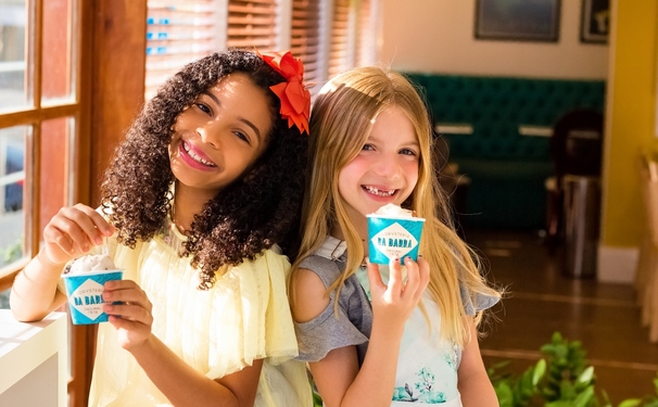 Garotada corre para a Sorveteria da Barra tem novidades por lá para o Dia da Criança