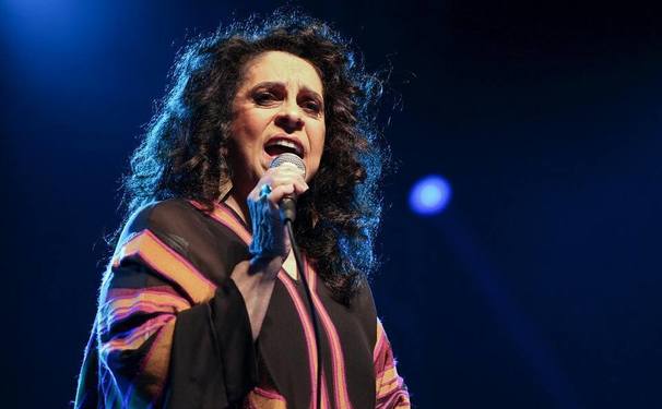 Gal Costa, Saulo e Diamba  onde a poesia é o centro de tudo.