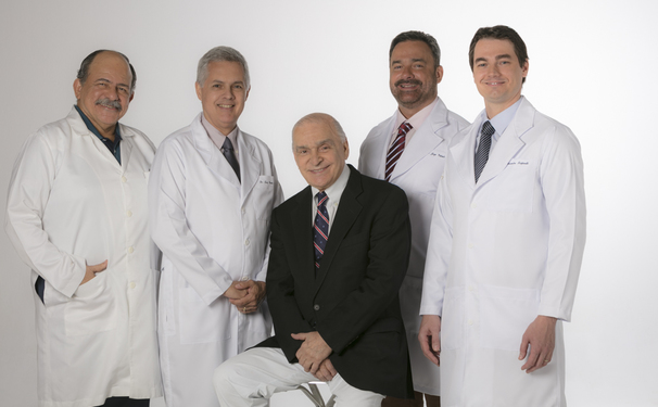 Elsimar Coutinho inaugura clínica de 350m² em Moema